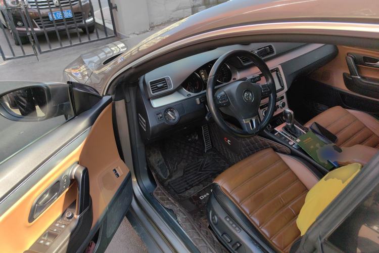 Used Volkswagen FAW-Volkswagen CC 2013 2.0 TSI Luxury Model Driver Seat