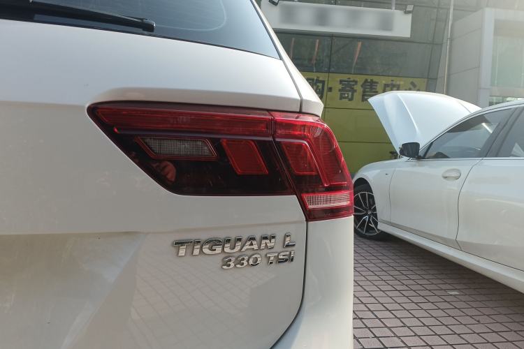 Used Volkswagen Tiguan L 2019 Updated Version 330TSI Automatic Two-Wheel Drive Panoramic Comfort Edition China VI Standard