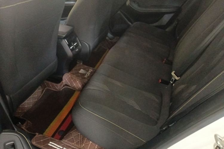 Used Roewe i5 2021 1.5L CVT Platinum Edition
