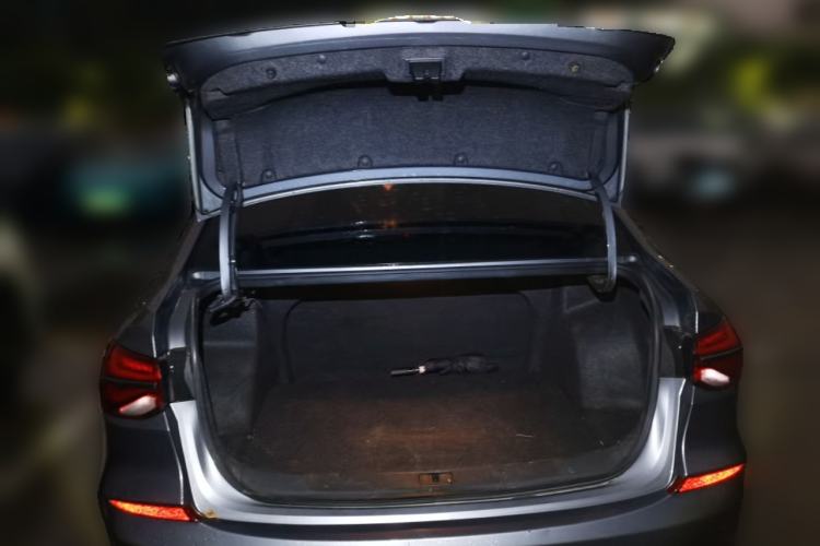 Used Chevrolet Monza 2019 RS 330T Automatic Comfort Edition China VI Standard