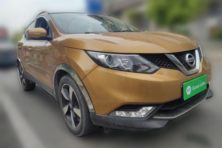 Used Nissan Qashqai 2016 2.0L CVT Leading Edition Front Right 45 Deg