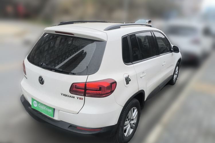 Used Volkswagen Tiguan 2015 1.8TSI Automatic Two-Wheel Drive Trend Edition Rear Right 45 Deg