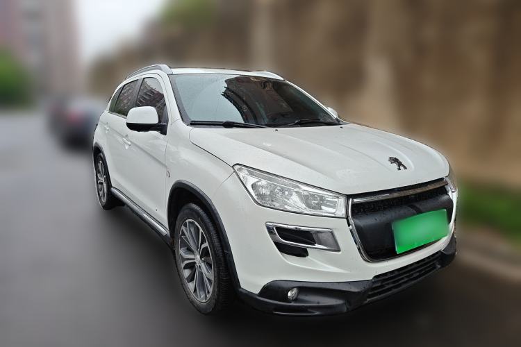 Used Peugeot 4008 2013 2.0L 4x4 Fashion Edition Front Right 45 Deg