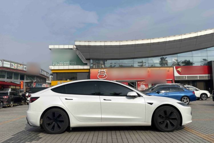 Used Tesla Model 3 2023 Long-Range All-Wheel-Drive Version
