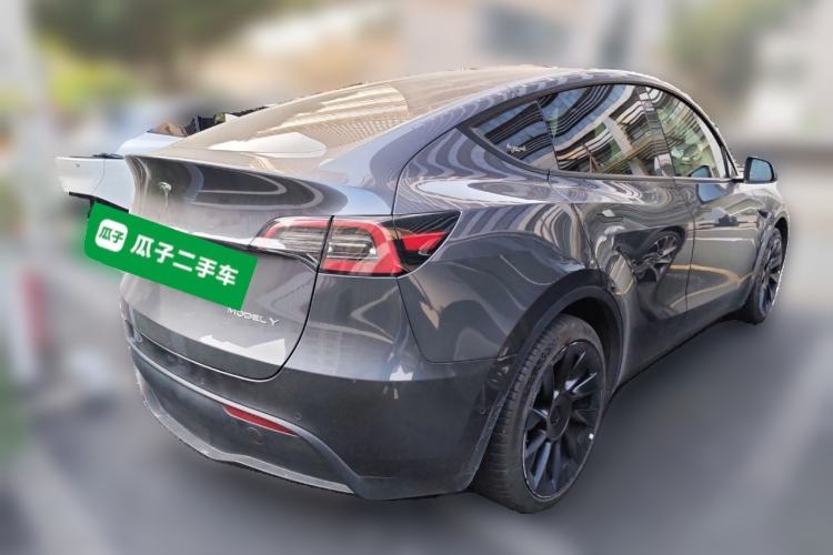 Used Tesla Model Y 2022 Long-Range All-Wheel-Drive Version
