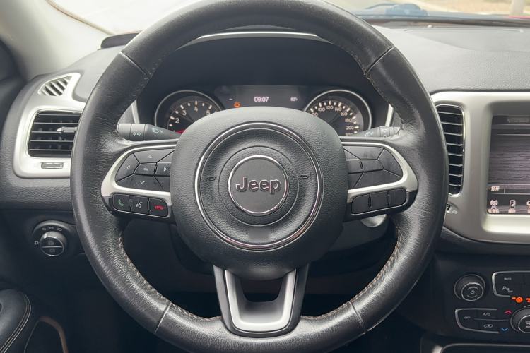 Used Jeep Compass 2017 200T Automatic Family Edition