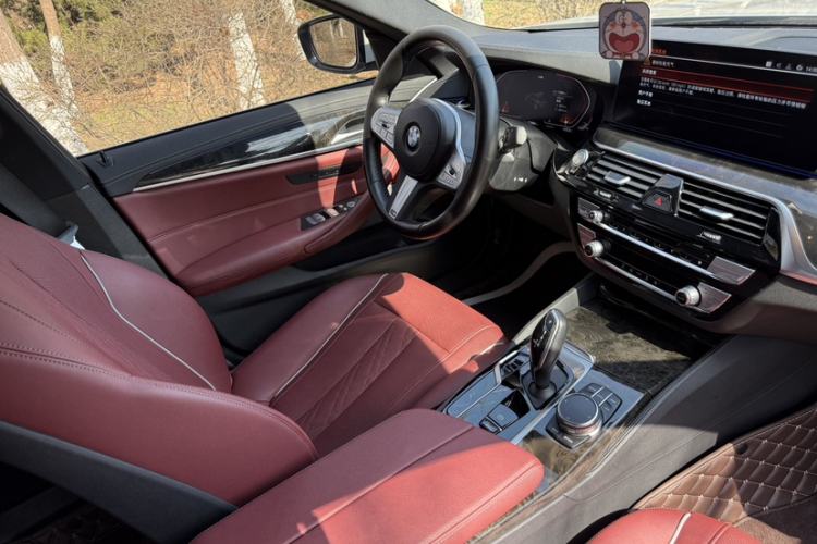 Used BMW 5 Series 2022 Second Facelift 525Li M Sport Package
