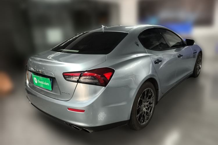 Used Maserati Ghibli 2017 3.0T Standard Edition Rear Right 45 Deg