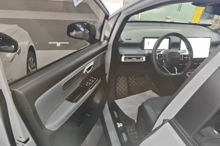 Used AION Y 2023 Plus 510 Enjoy Edition Driver Seat