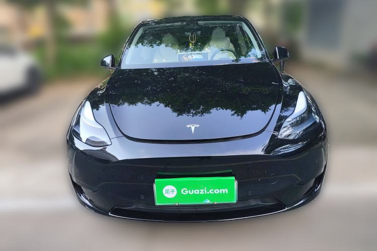 Used Tesla Model Y 2023 Rear-Wheel-Drive Version Front