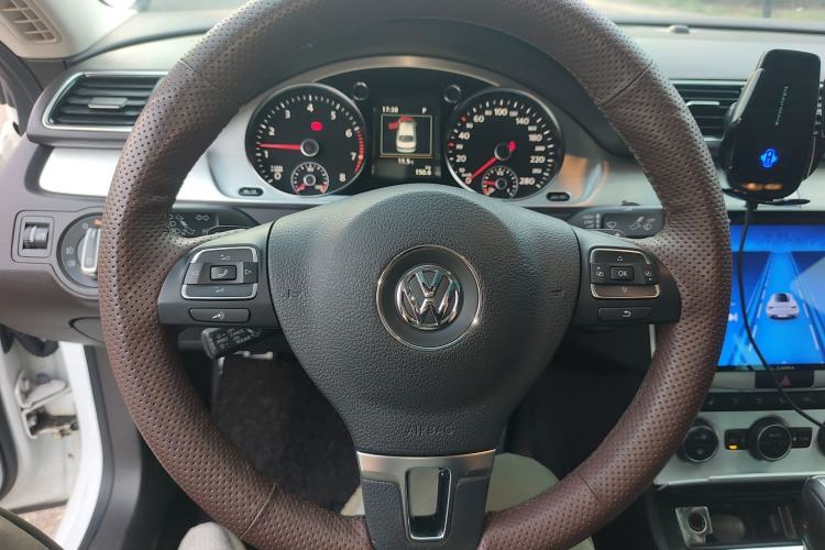 Used Volkswagen FAW-Volkswagen CC 2018 1.8TSI Luxury Model Steering Wheel