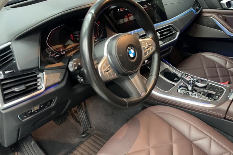 Used BMW X5 2022 Restyled xDrive 30Li Luxury Version M Sport Package
