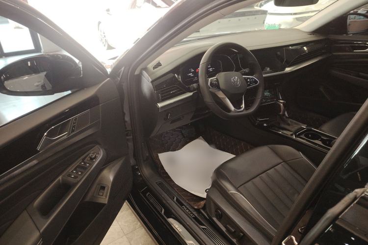 Used Volkswagen Passat 2023 Revised 330TSI Elite Edition Driver Seat