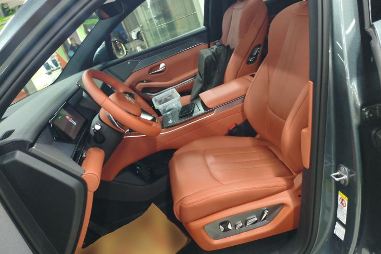 Used BYD Tang L 2025 DM 175KM Drone Player Edition
