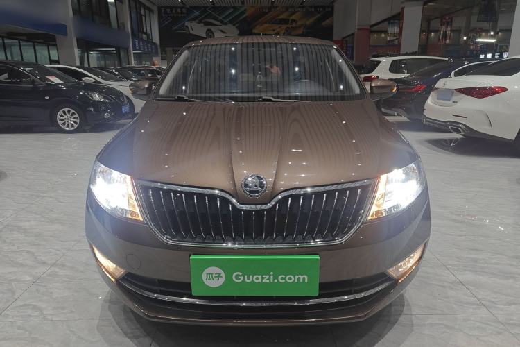 Used Skoda Rapid 2018 1.6L Automatic Comfort Edition
