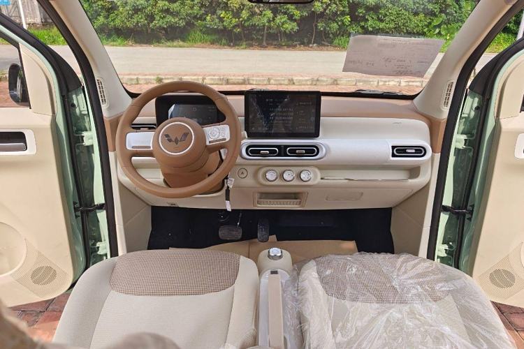 Used Wuling Hongguang MINIEV 2024 3rd Generation 215km Youth Edition