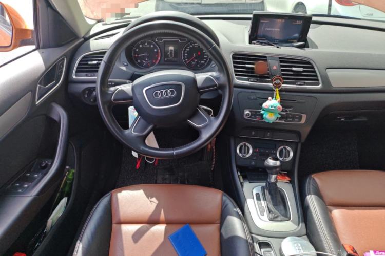 Used Audi Q3 2013 35 TFSI Ambition Edition Steering Wheel