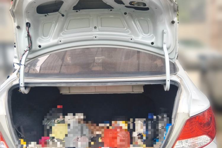 Used Hyundai Verna (older generation) 2010 Sedan 1.4L Automatic Fashionable GT Model Trunk