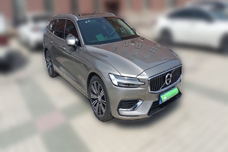 Used Volvo V60 2020 T5 Zhiyuan Luxury Edition Front Right 45 Deg