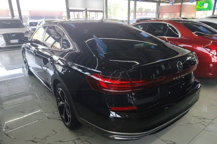 Used Volkswagen Passat 2023 330TSI Starry Elite Edition
