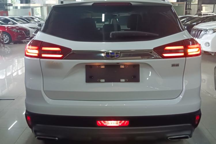 Used Geely Auto Emgrand X7 Sport 2018 1.8TD Automatic Two-Wheel Drive Smart Connect 4G Internet Edition
