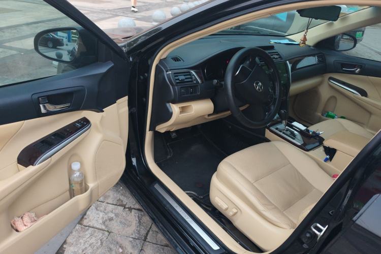 Used Toyota Camry 2015 2.0G Premier Edition Driver Seat