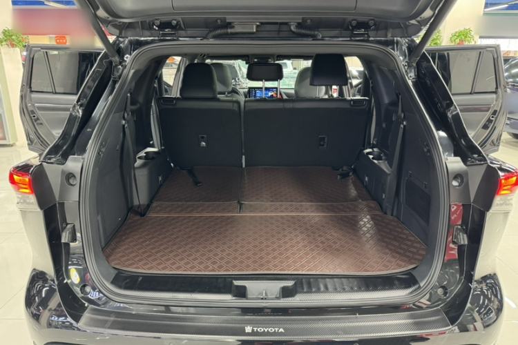 Used Toyota Crown Kluger 2021 2.5L HEV Four-Wheel Drive Flagship Edition Trunk