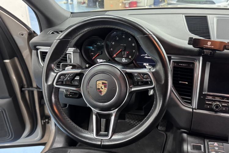 Used Porsche Macan 2016 Macan 2.0T
