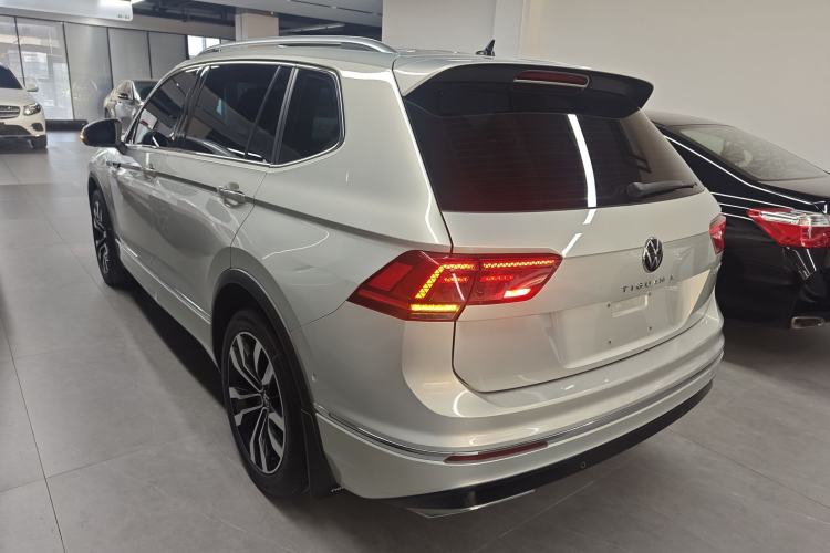 Used Volkswagen Tiguan L 2021 330TSI Automatic Two-Wheel Drive R-Line Flagship Edition
