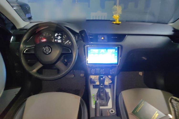 Used Skoda Octavia 2016 1.6L Automatic Chuanxing Edition
