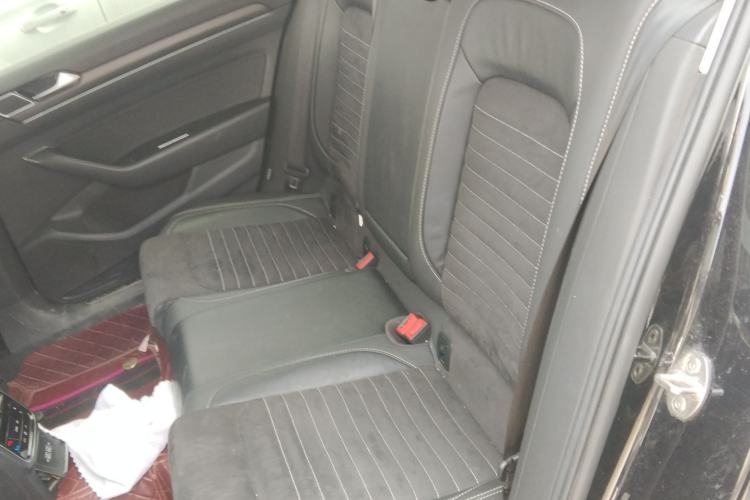 Used Volkswagen Magotan 2020 330TSI DSG Luxury Edition Left Rear Seat