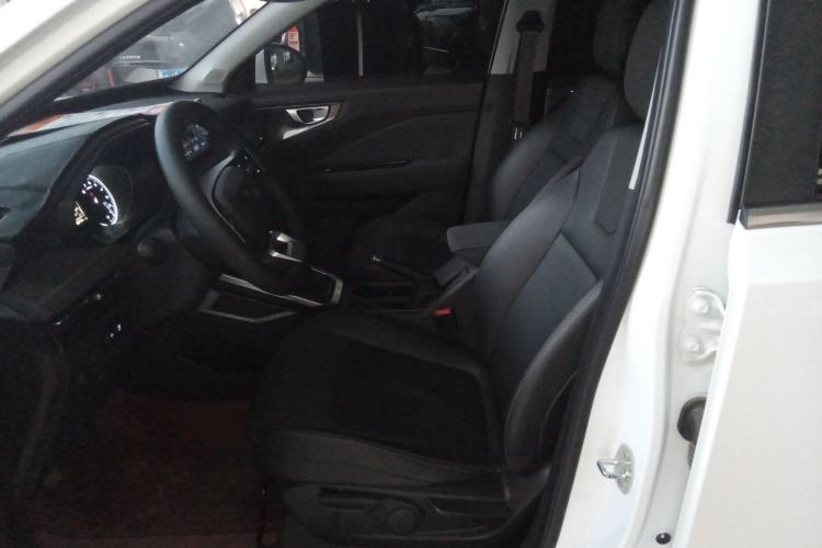 Used Wuling Alvez 2022 1.5L Manual Comfort Version
