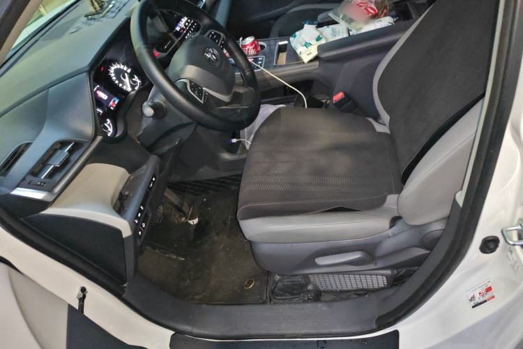 Used Toyota Granvia 2023 2.5L Hybrid Comfort Edition Left Front Seat