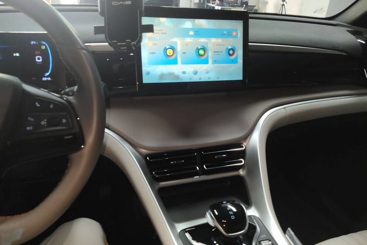 Used BYD Song Pro New Energy 2024 HONOR Edition DM-i 71KM Navigation Model