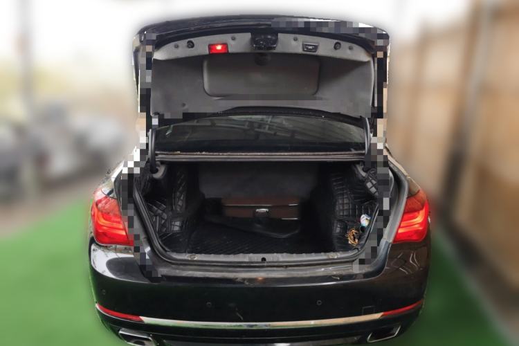 Used BMW 7 Series 2013 730Li Leading Model Trunk