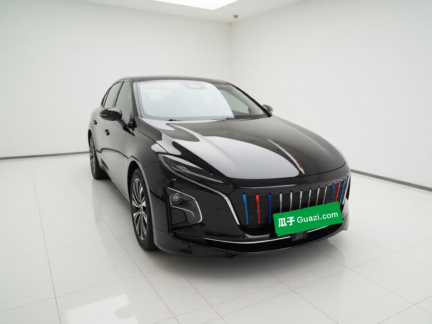Hongqi E-QM5 2023 560km PLUS — снимка 3