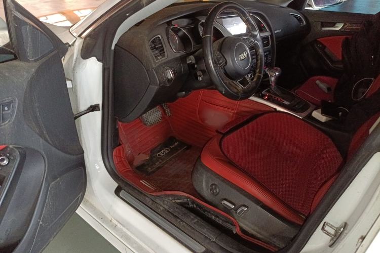 Used Audi A5 2013 Sportback 40 TFSI Driver Seat