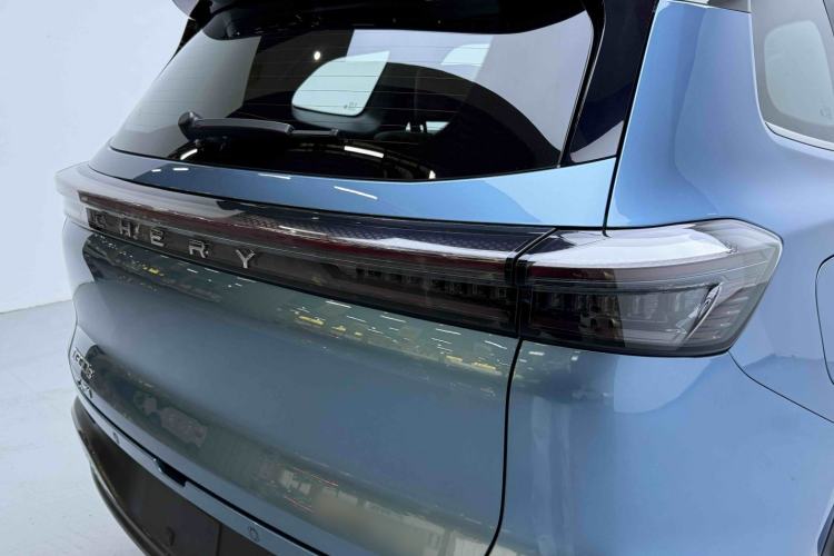 Used Chery Tiggo 8 PLUS C-DM 2025 1.5T 116 km Prestige Version 5 Seats