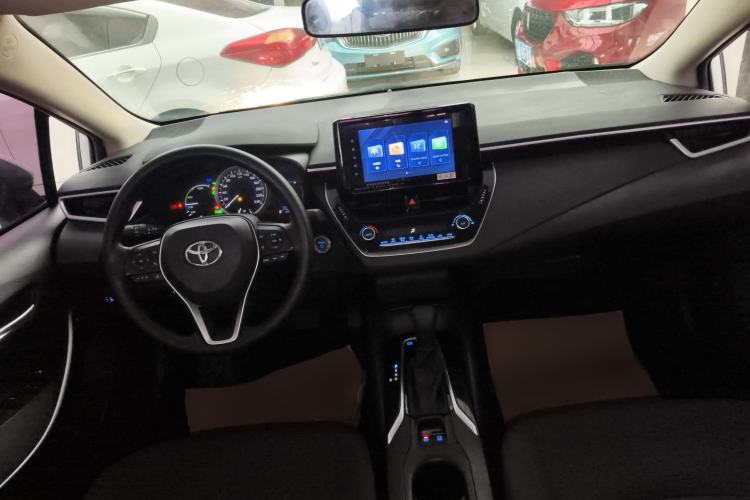 Used Toyota Corolla 2022 Dual-Motor 1.8L E-CVT Pioneer Edition
