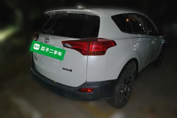 Used Toyota RAV4 2015 2.0L CVT Two-Wheel Drive Fashion Edition