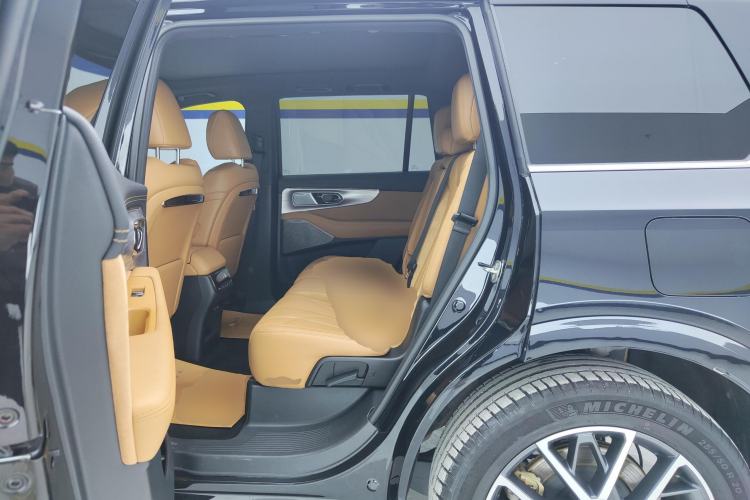 Used GAC Trumpchi ES9 2024 PHEV with 143 km Max