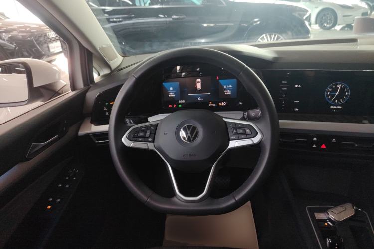 Used Volkswagen Golf 2023 Facelift 280TSI DSG Pro Steering Wheel