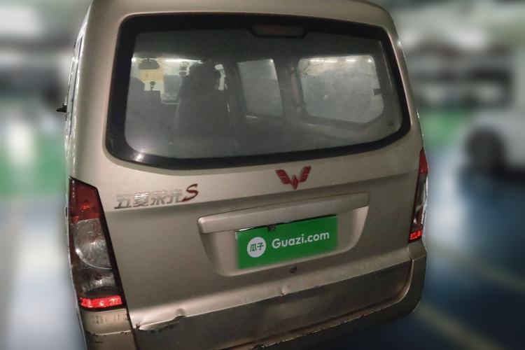 Used Wuling Rongguang 2014 1.2L S Base Model
