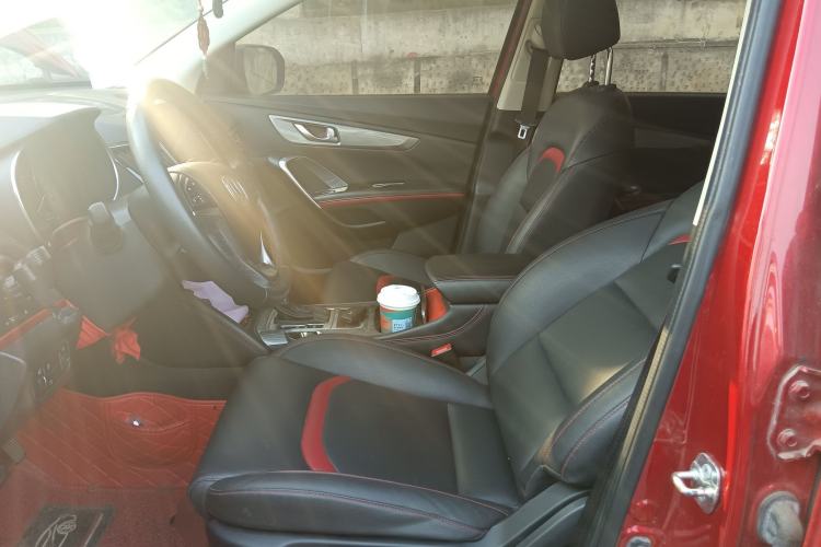 Used Changan CS55 2018 1.5T Automatic Colorful Edition China V Standard
