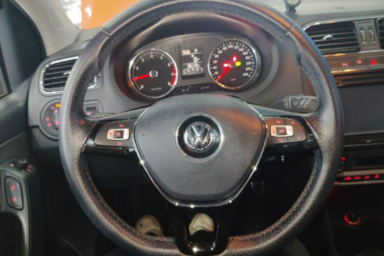 Used Volkswagen Polo 2014 1.6L Cross Polo Automatic
