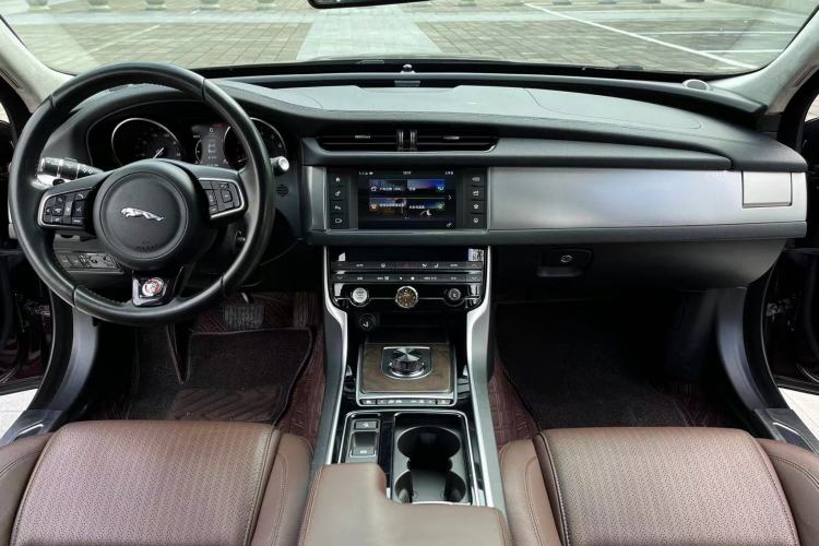 Used Jaguar XFL 2017 XFL 2.0T 200PS Luxury Edition
