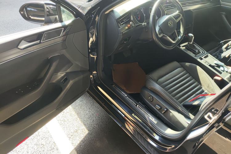 Used Volkswagen Magotan 2020 330TSI DSG Leading Model
