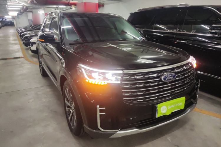 Used Ford Explorer 2023 EcoBoost 285 Rear-Drive Stylish Edition 6 Seats Front Right 45 Deg