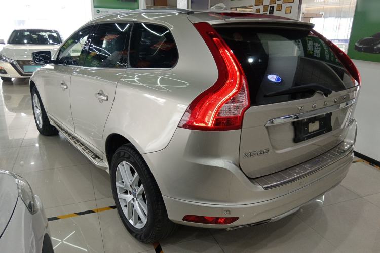 Used Volvo XC60 2017 T5 AWD Smart Upgrade Model