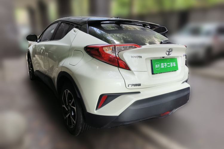 Used Toyota C-HR 2018 2.0L Leading with Sunroof China VI Standard
